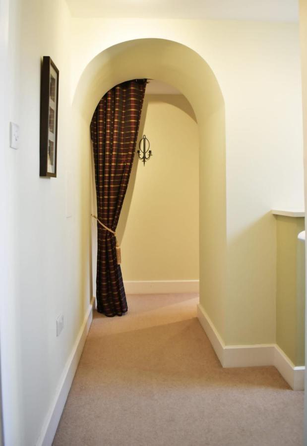 The Ross 2 Bedroom Apartment In Historic Abbey Fort Augustus Exterior foto